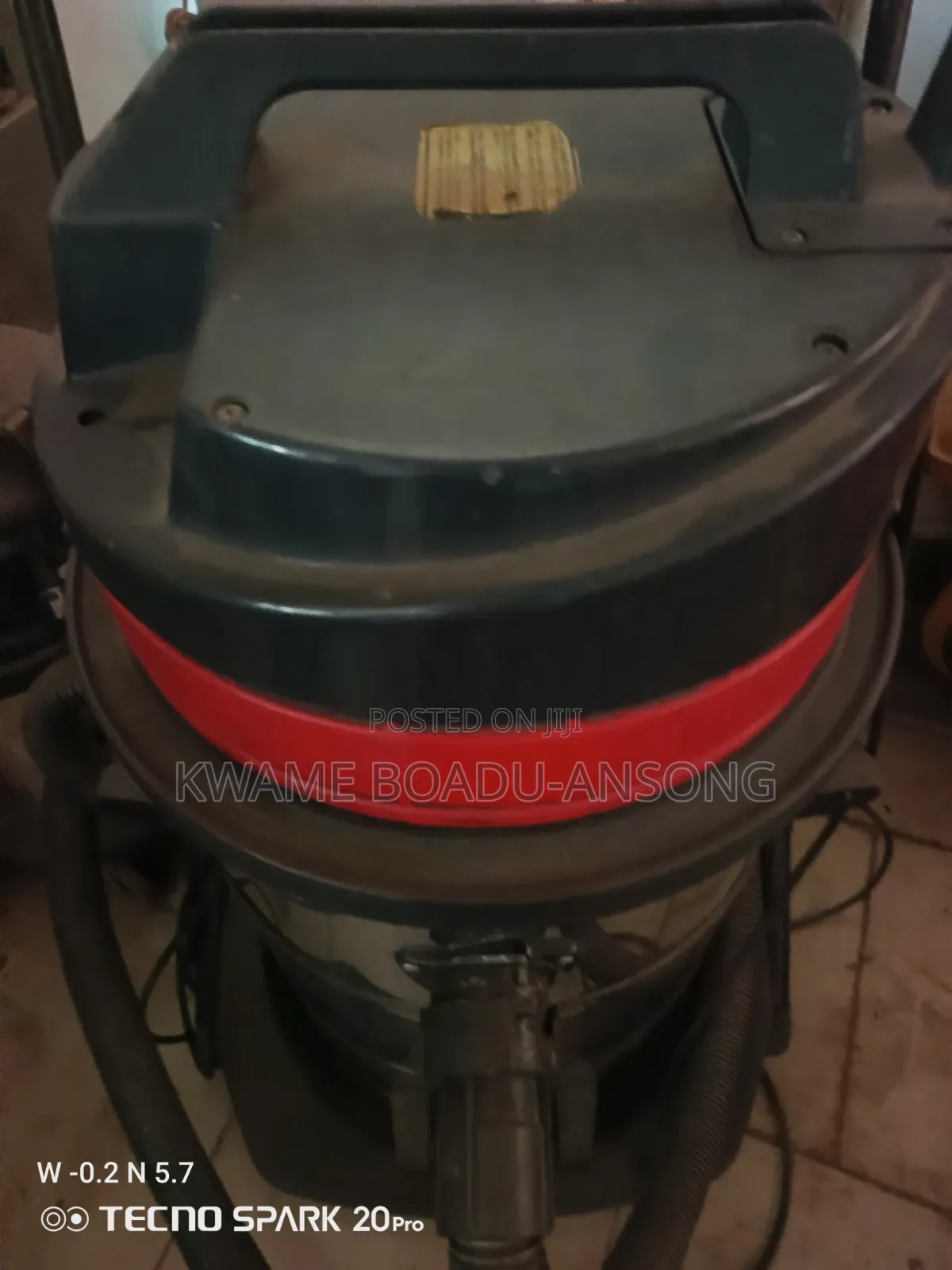 Commercial Vacuum Cleaner