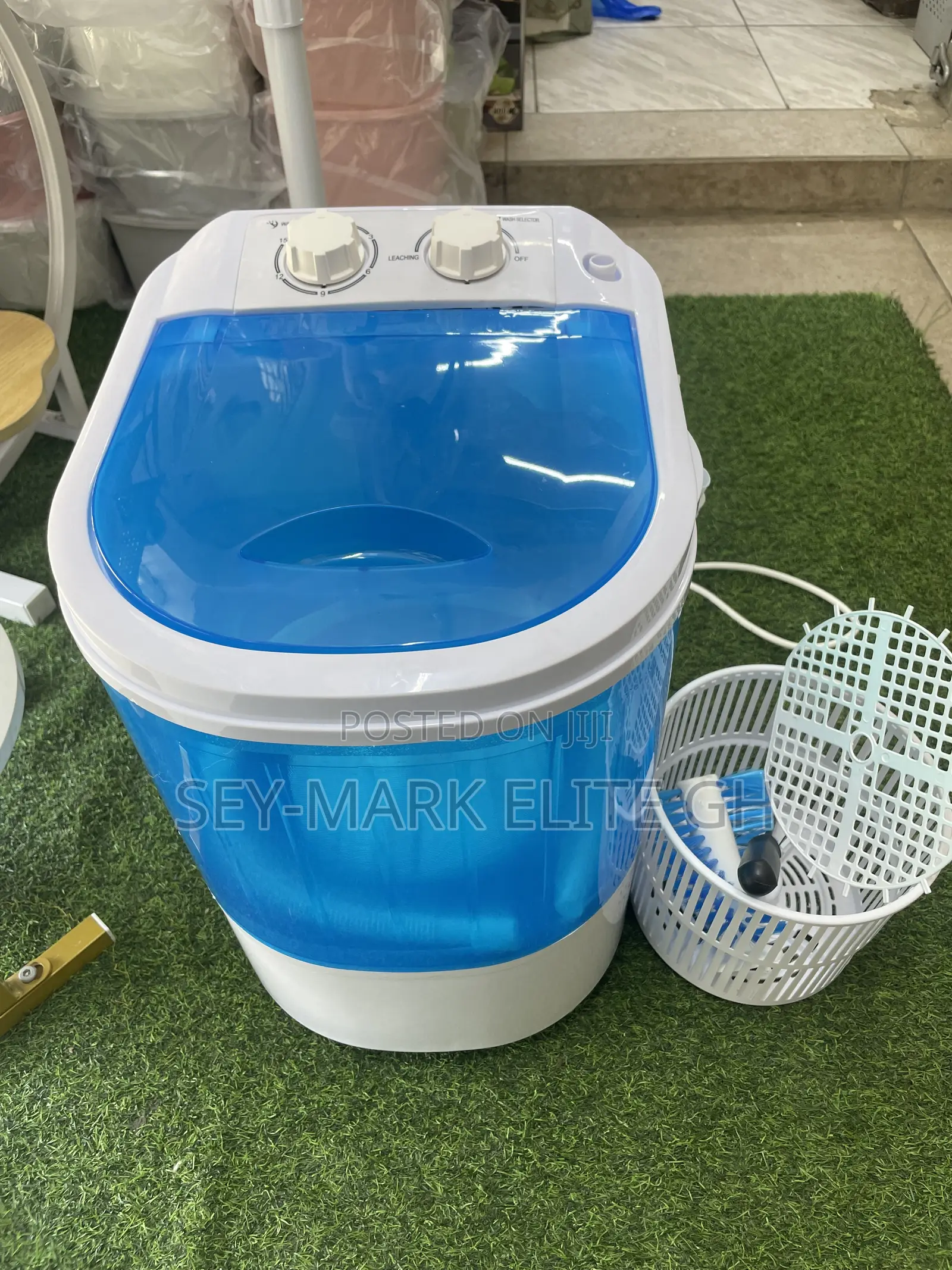 Portable Mini Washing Machine With Shoe Brush