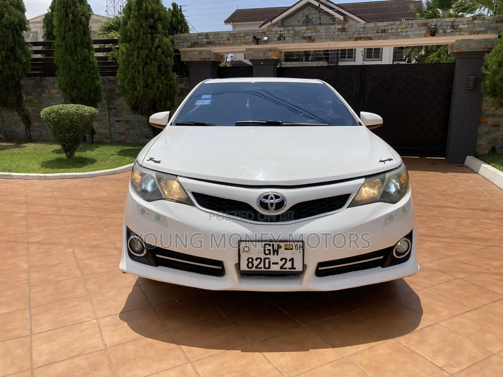 Toyota Camry L 4dr Sedan (2.5L 4cyl 6A) 2014 White