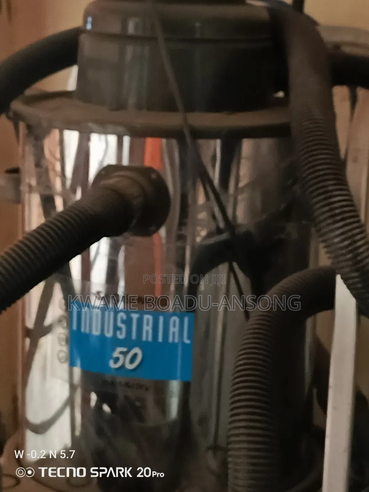 Commercial Vacuum Cleaner