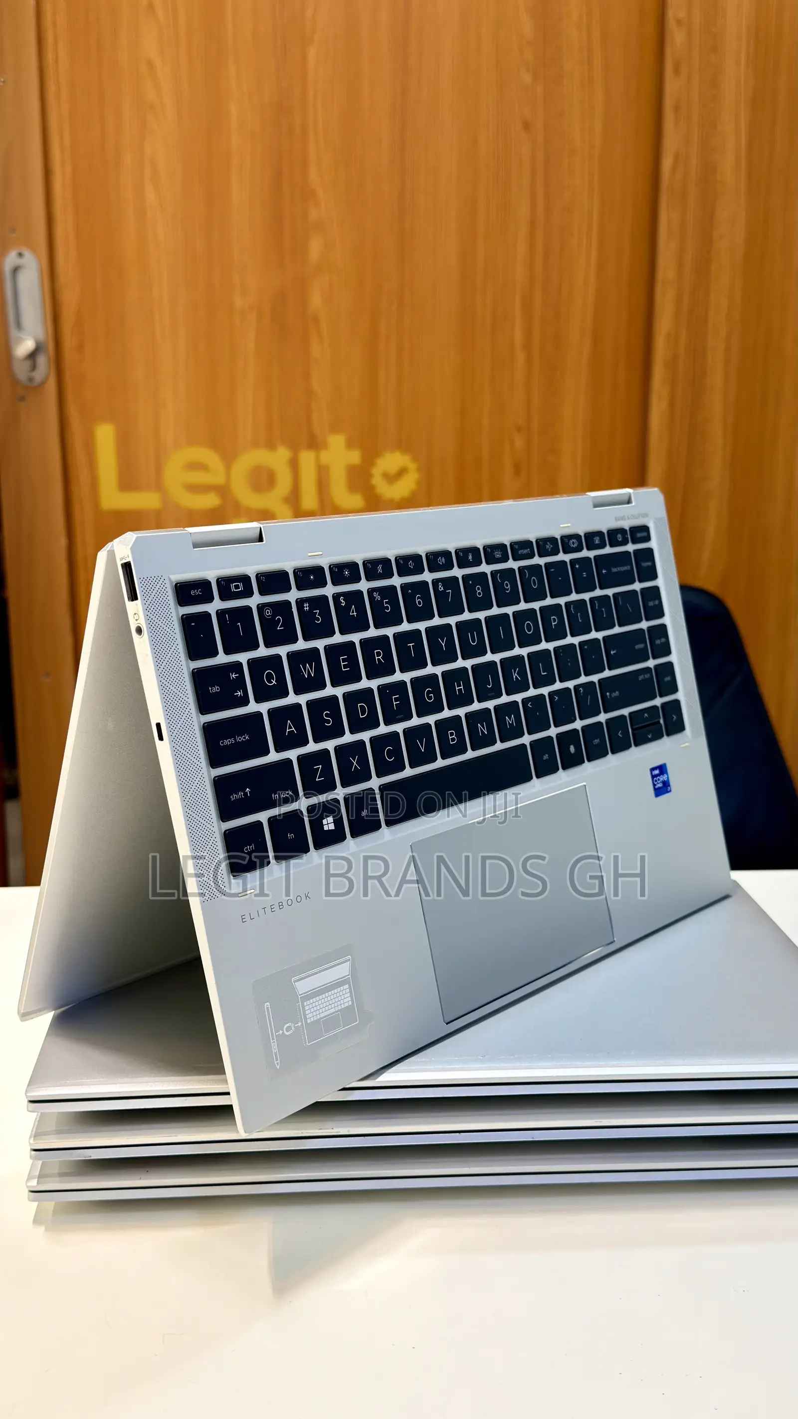 Laptop HP EliteBook 1040 G8 16GB Intel Core i7 SSD 512GB