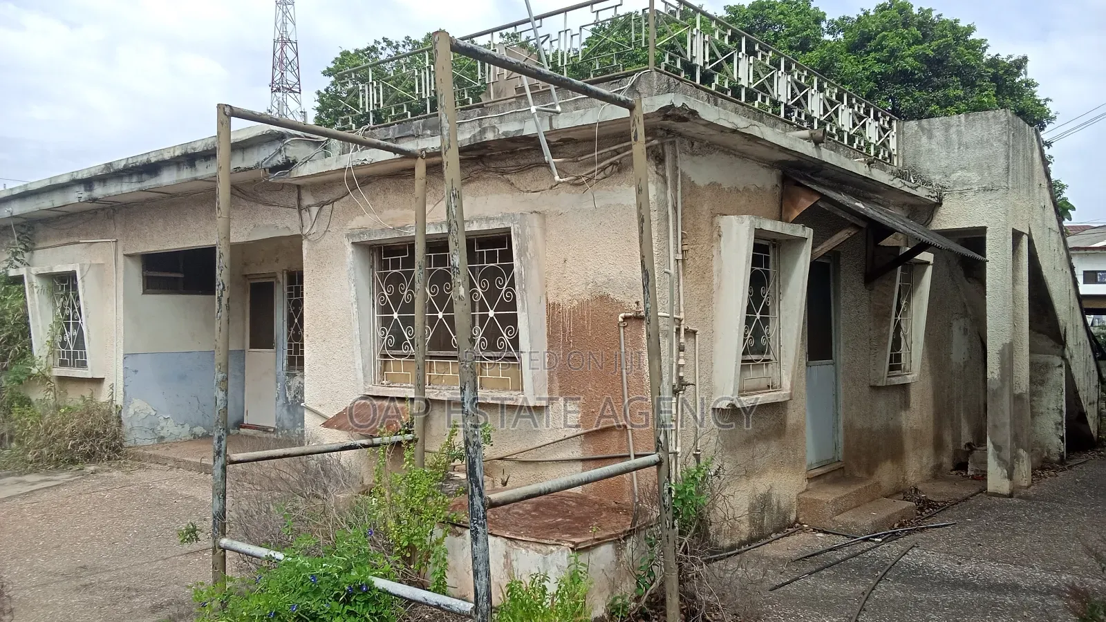4bdrm House in Bubuashie, Ola Balm for sale