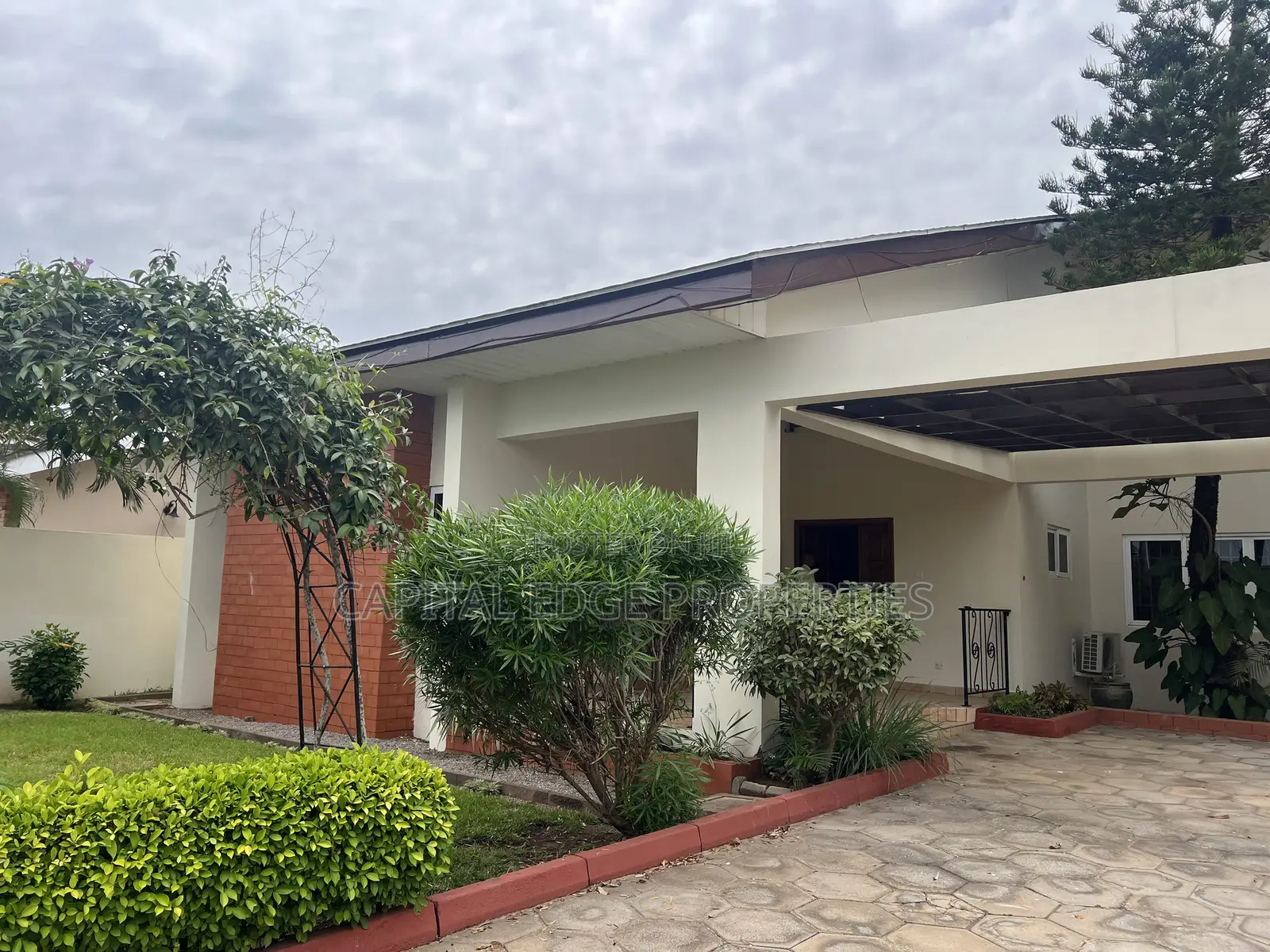 5bdrm House in Cantonments for rent