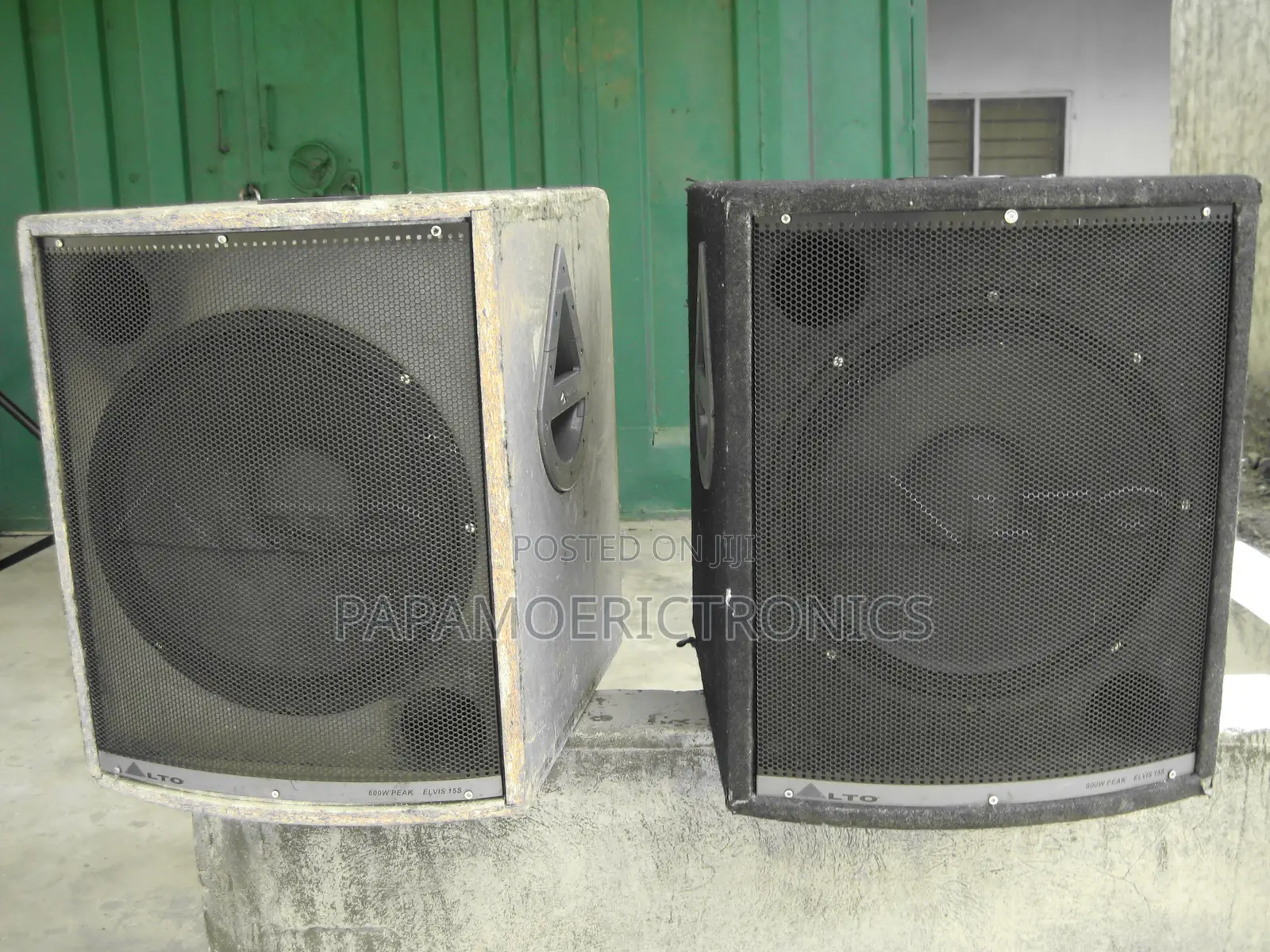 Pa Speakers 15 INCHES