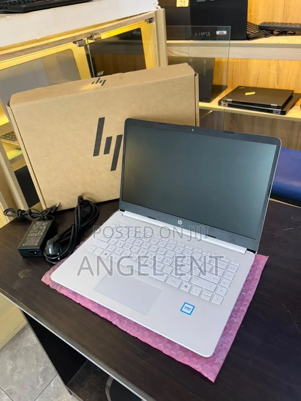 New Laptop HP 8GB SSD 128GB