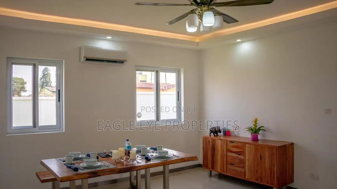 Furnished 4bdrm House in Sakomono, Sakumono for rent