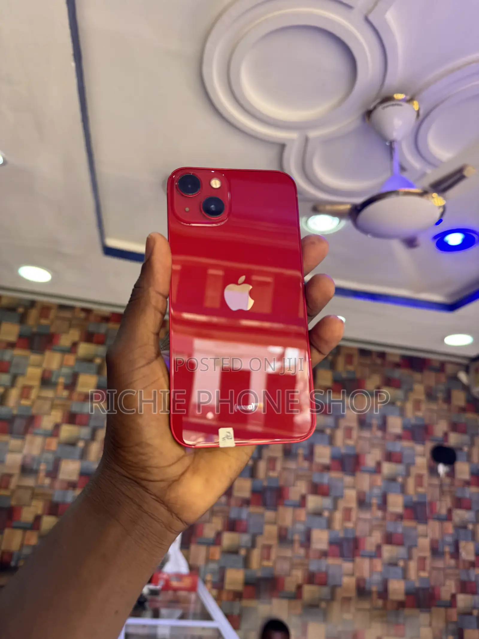 Apple iPhone 13 128 GB Red