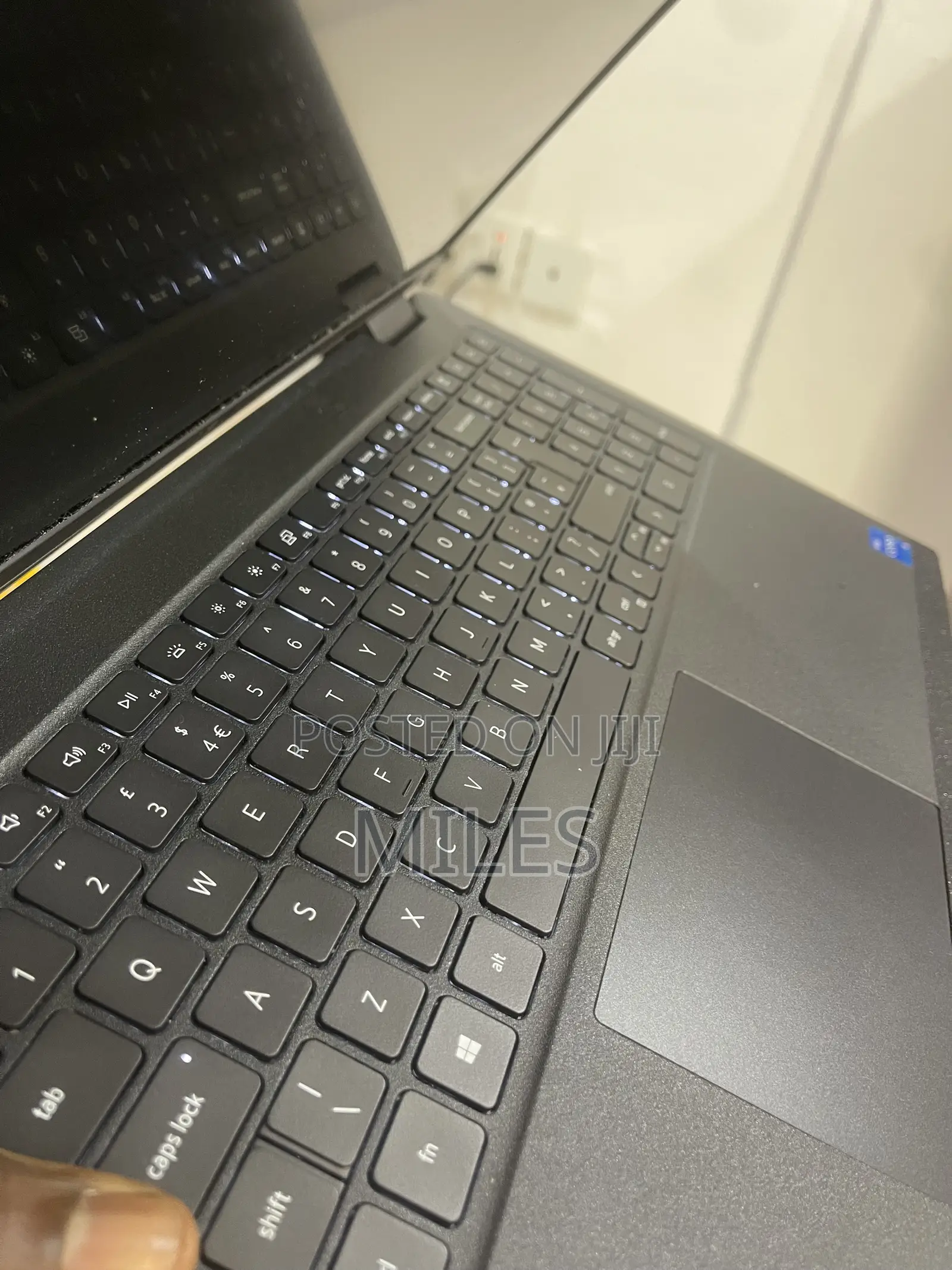 Laptop Dell Latitude 3520 8GB Intel Core i5 SSD 256GB