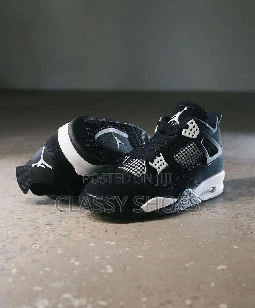 Jordan 4 Retro