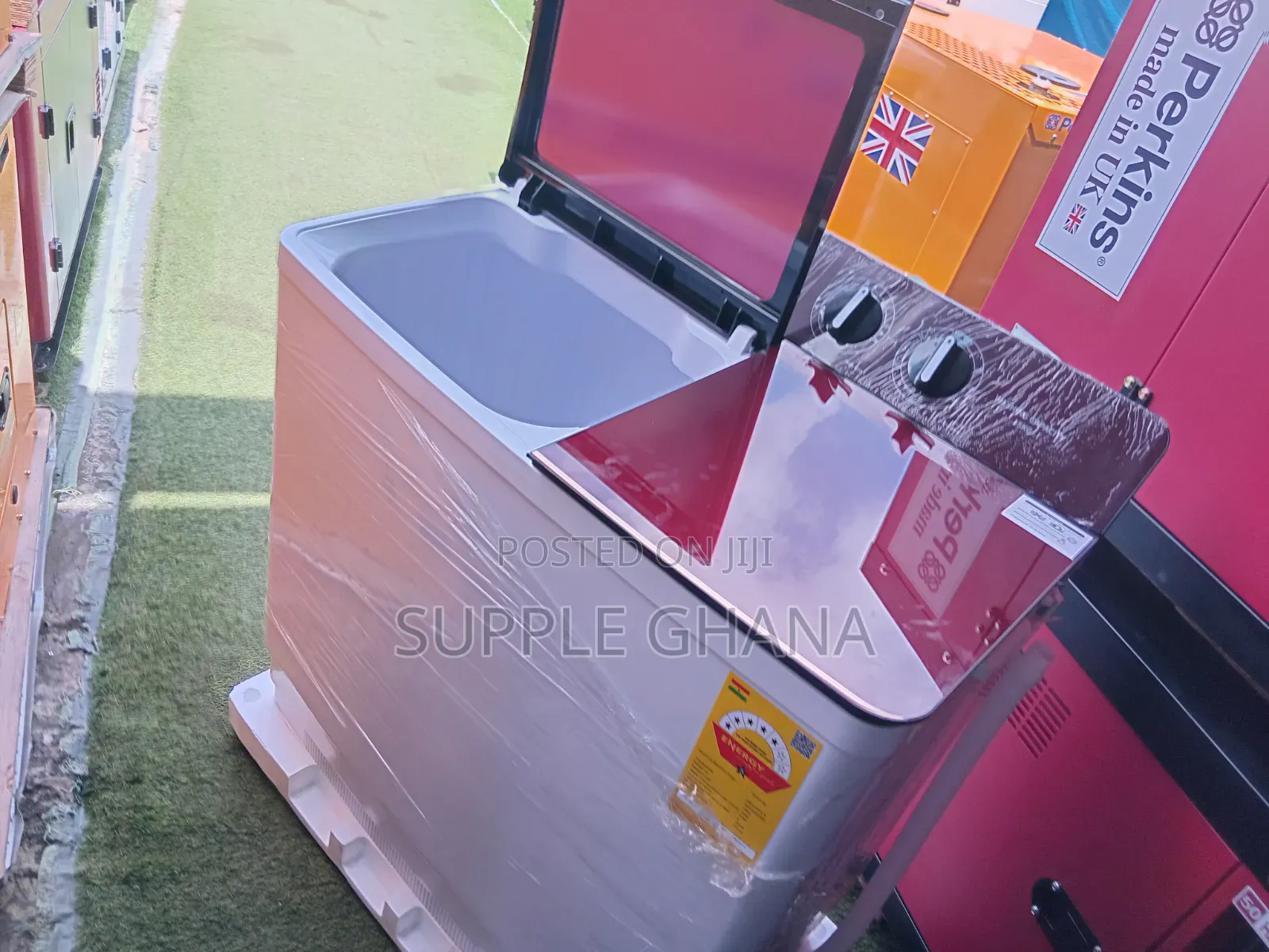 Smart-Looking Washing Machine for Modern Homes