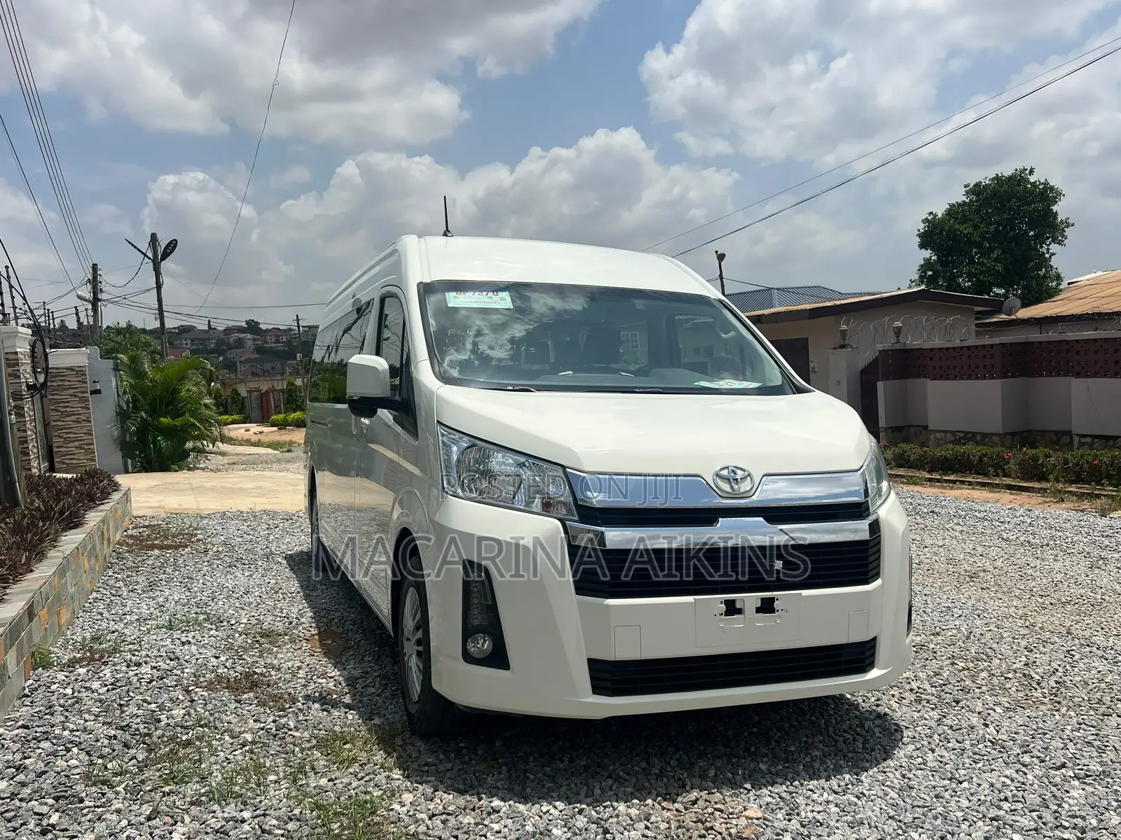 Toyota GranAce 2021 White