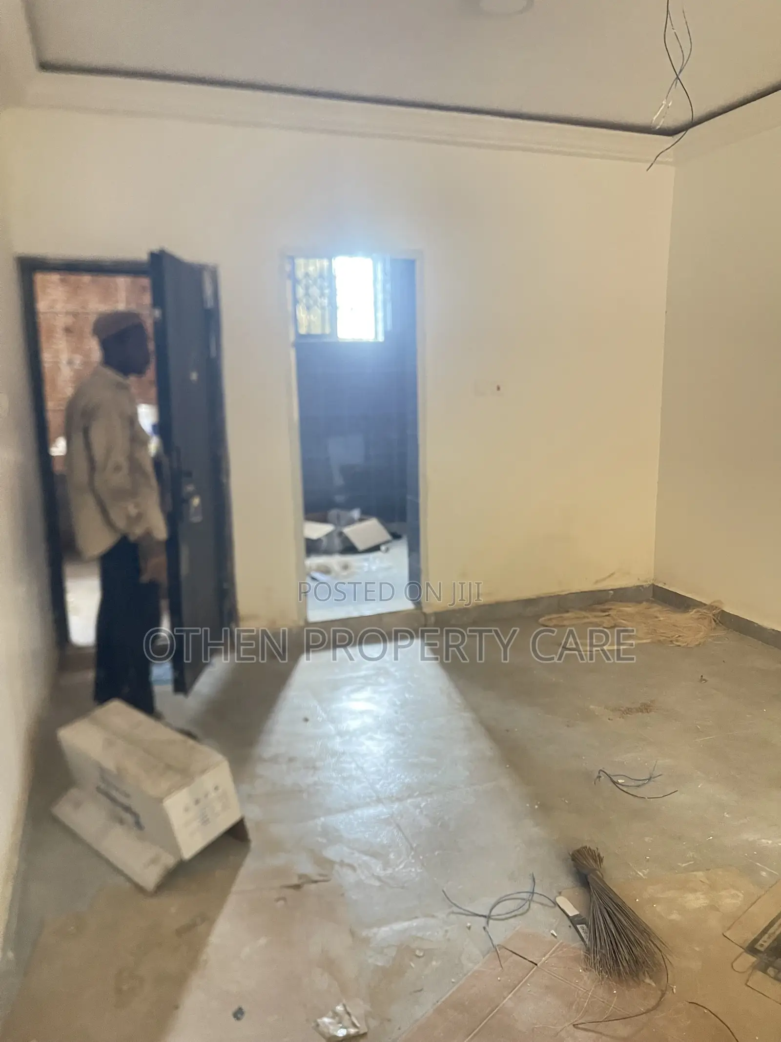 3bdrm Apartment in Othen Property Care, Awoshie for rent