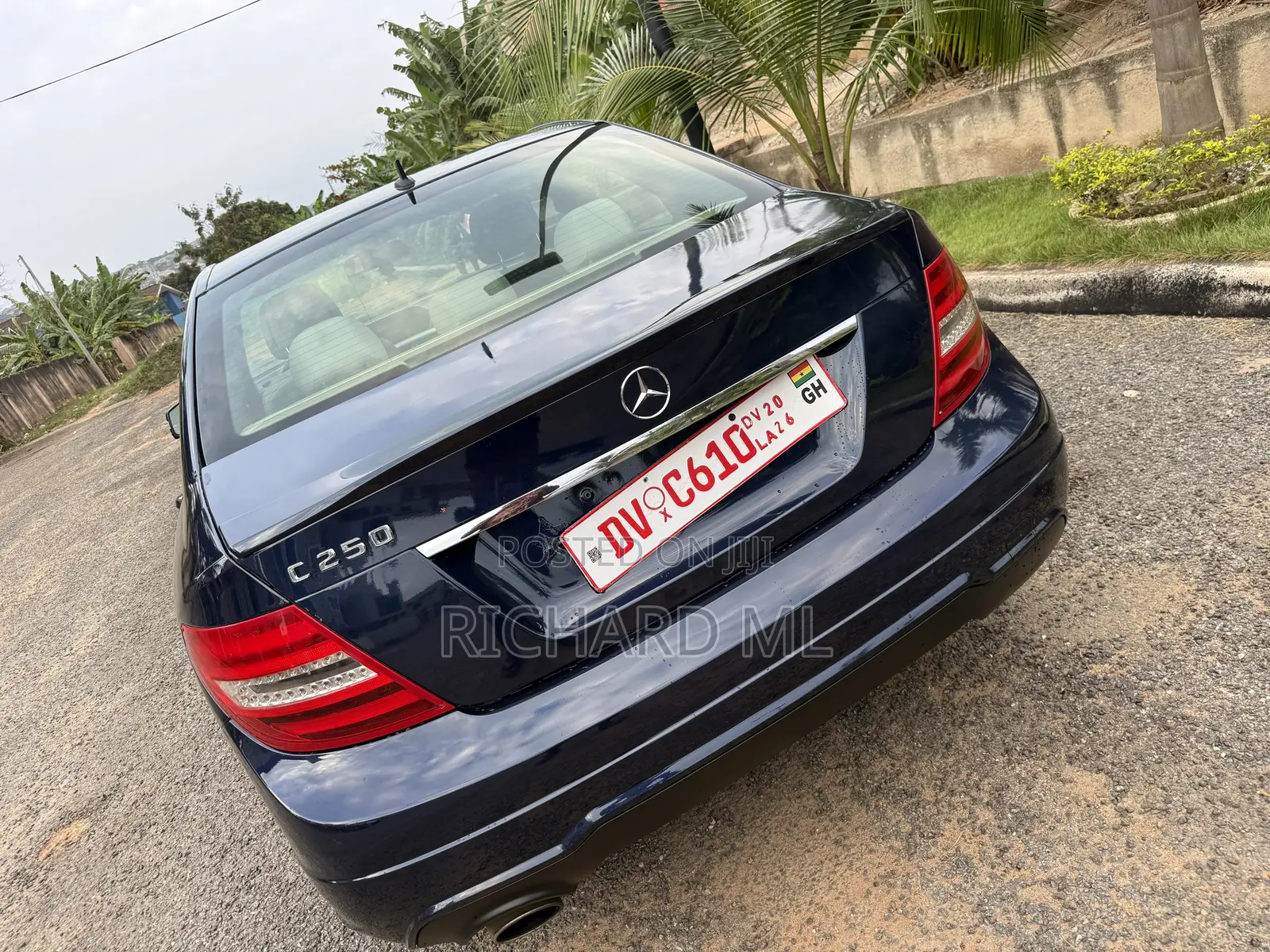 Mercedes-Benz C250 2014 Blue