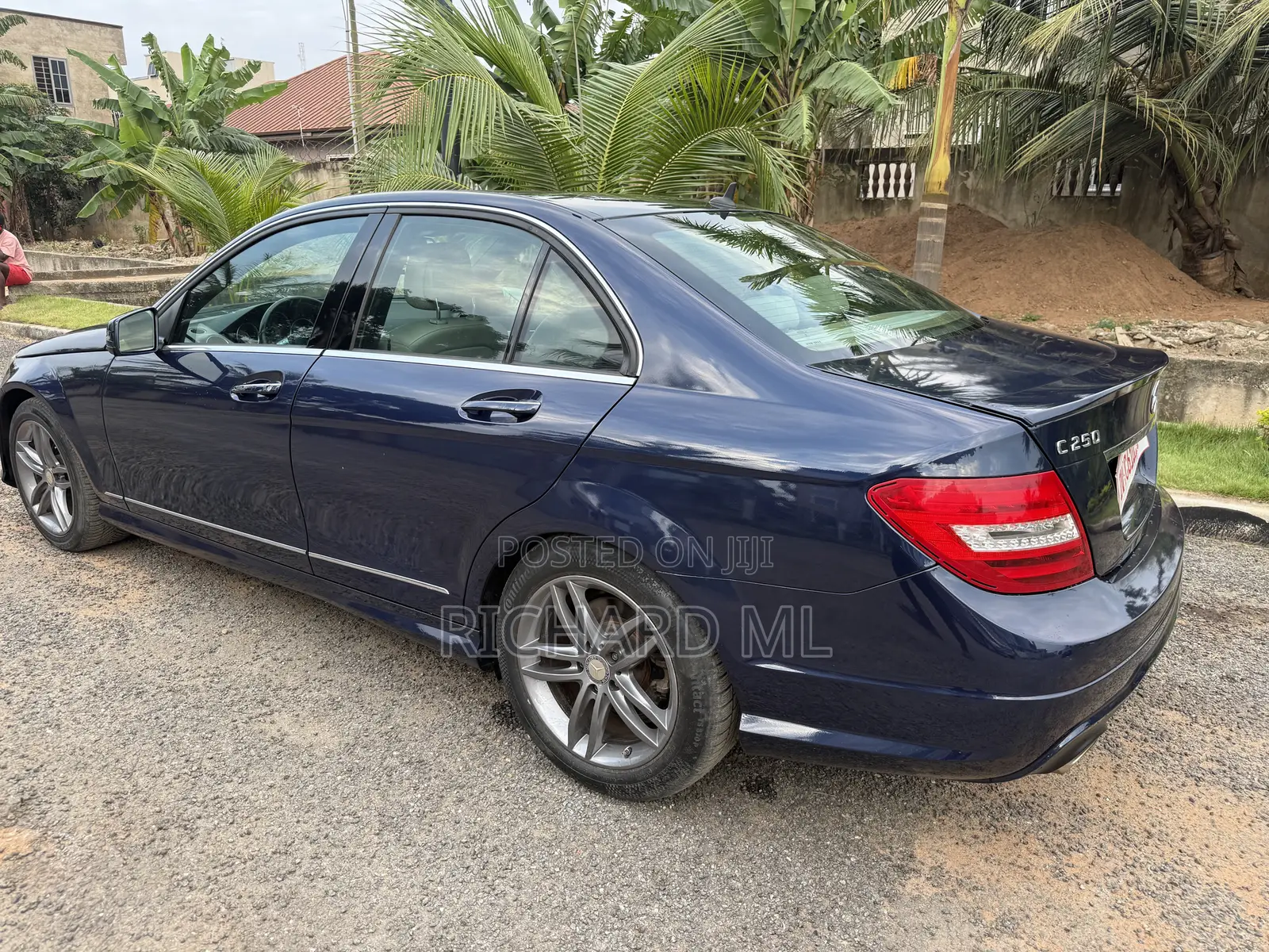Mercedes-Benz C250 2014 Blue