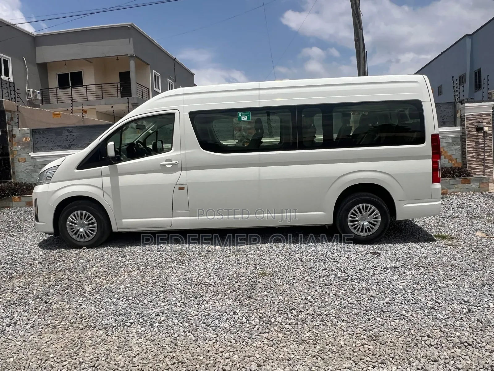 Toyota HiAce 2021 White