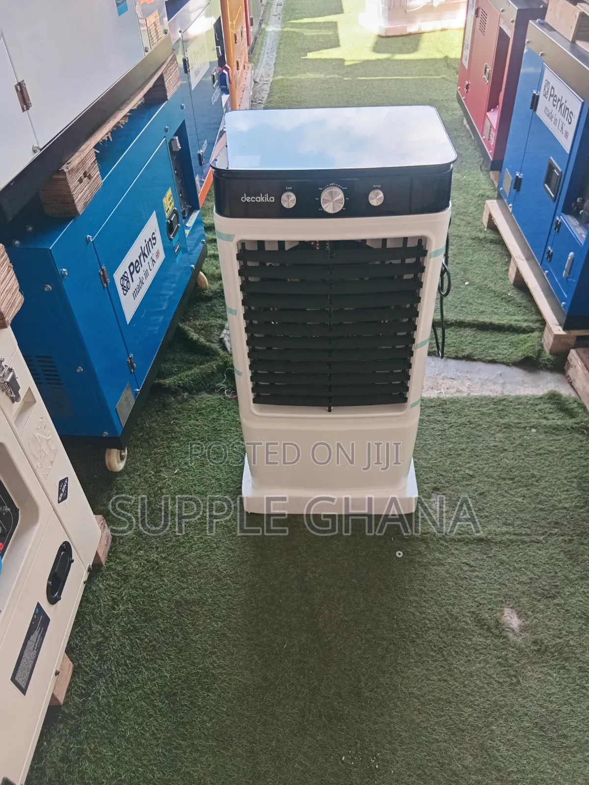 Decakila KEFCO12W – Modern Design With Powerful Airflow