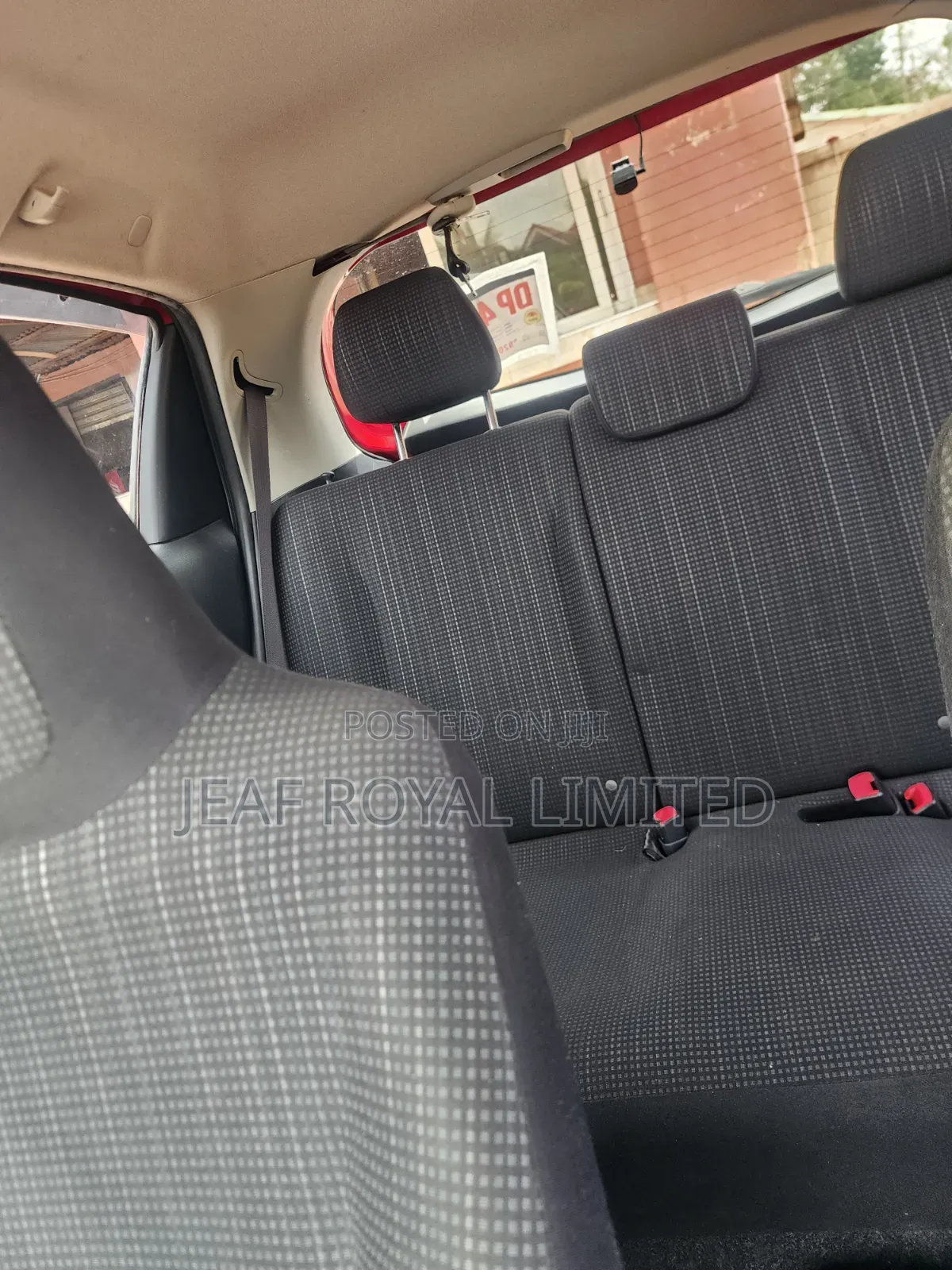 Toyota Vitz 1.3 FWD 3dr 2014 Red