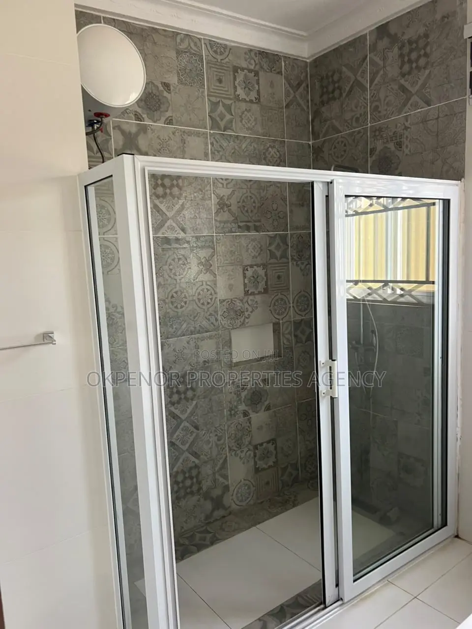 3bdrm Apartment in Tseaddo, Accra Metropolitan for rent