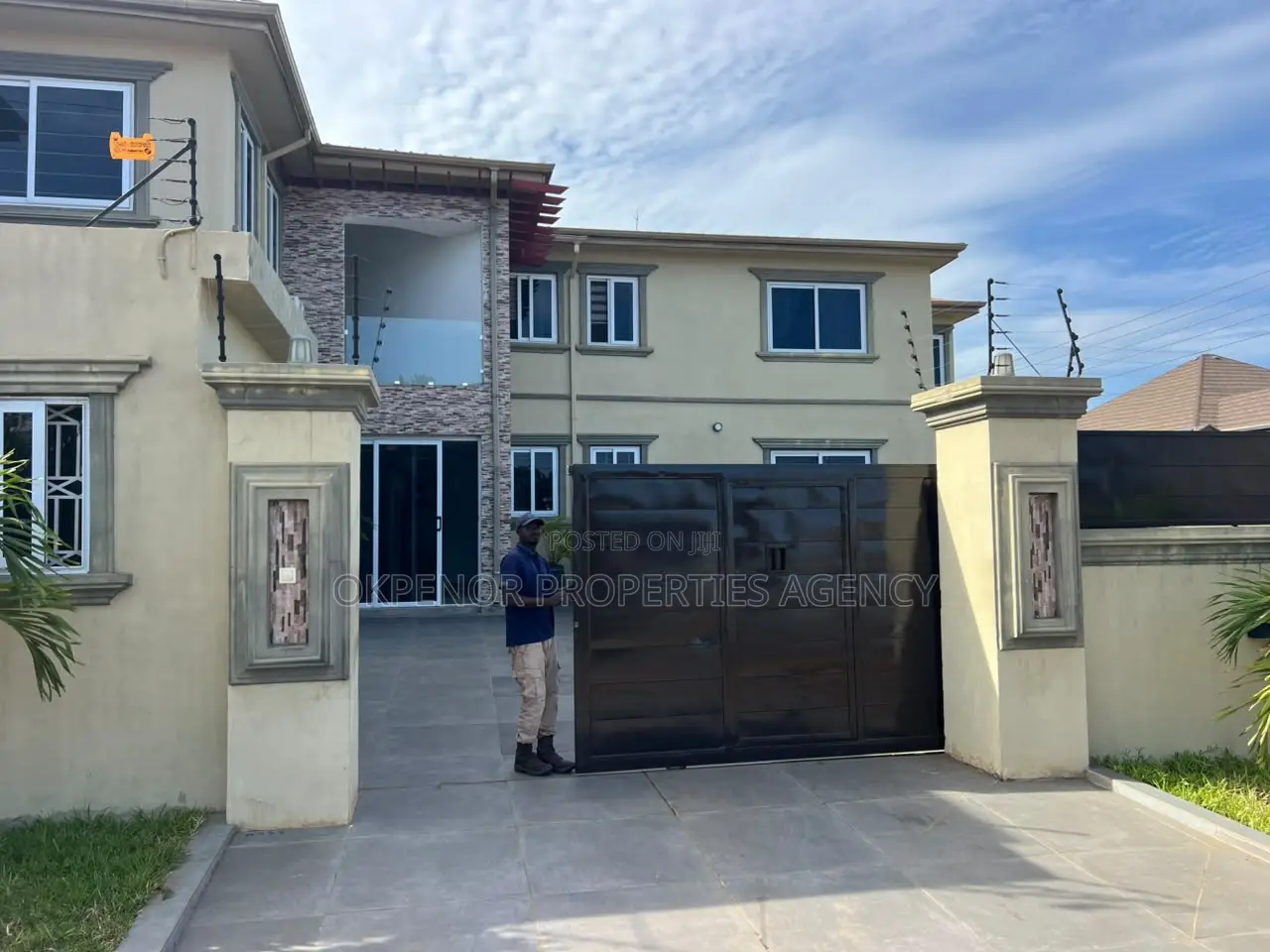 2bdrm Apartment in Tseaddo, Accra Metropolitan for rent