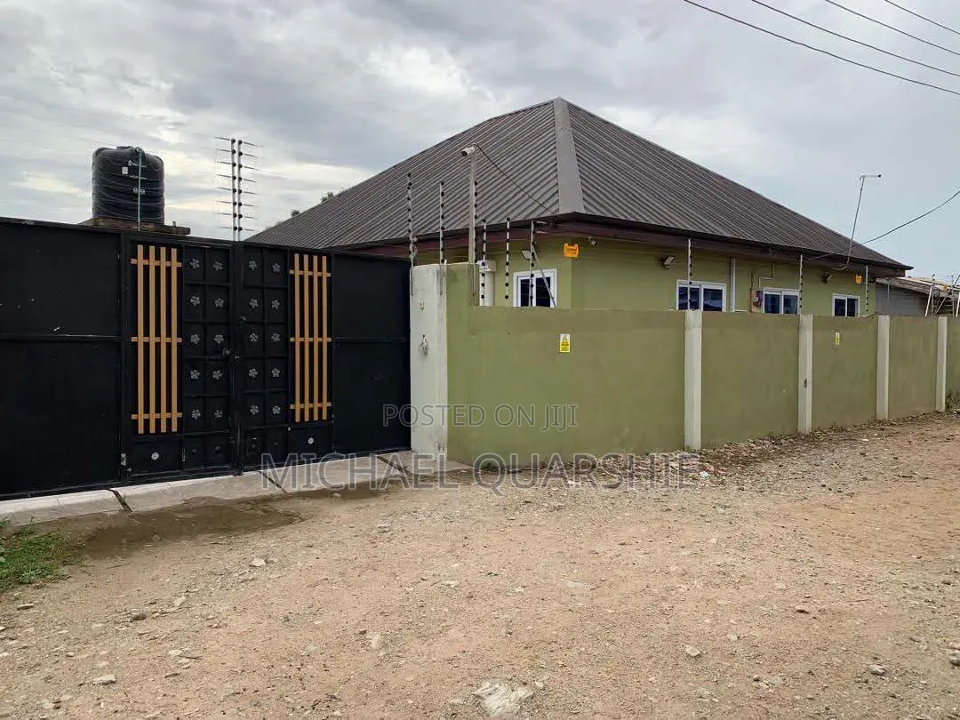 Furnished 3bdrm House in Pokuase Ayawaso for sale