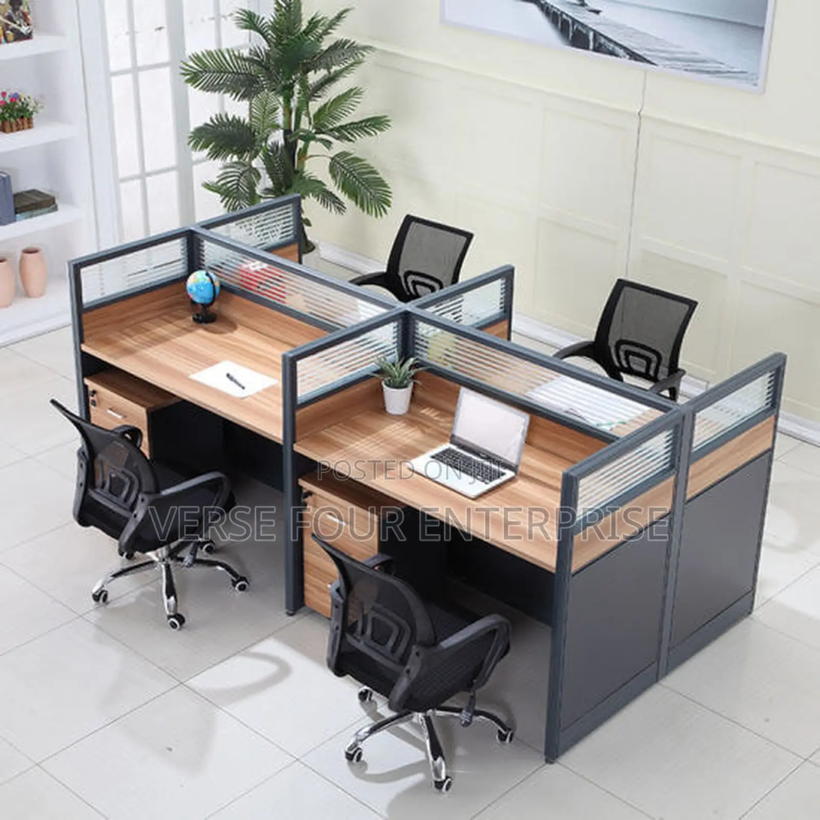 4-Seater/ 4 in 1 Office Workstation