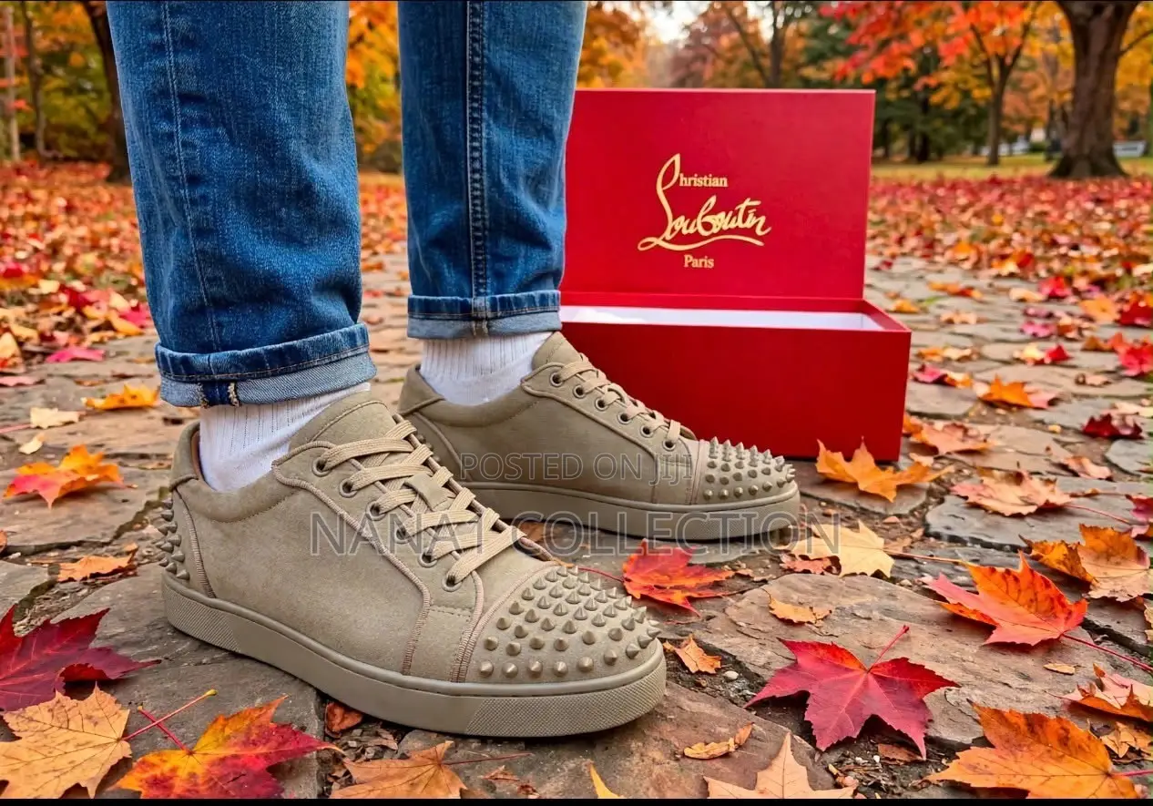Christain Louboutin Louis Junior Spikes Low Top Black/Brown Sneakers
