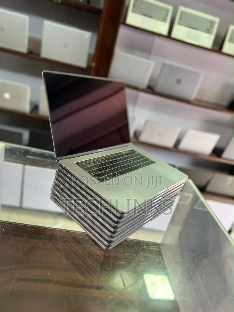 Laptop Apple MacBook Pro 2019 32GB Intel Core i9 SSD 1T