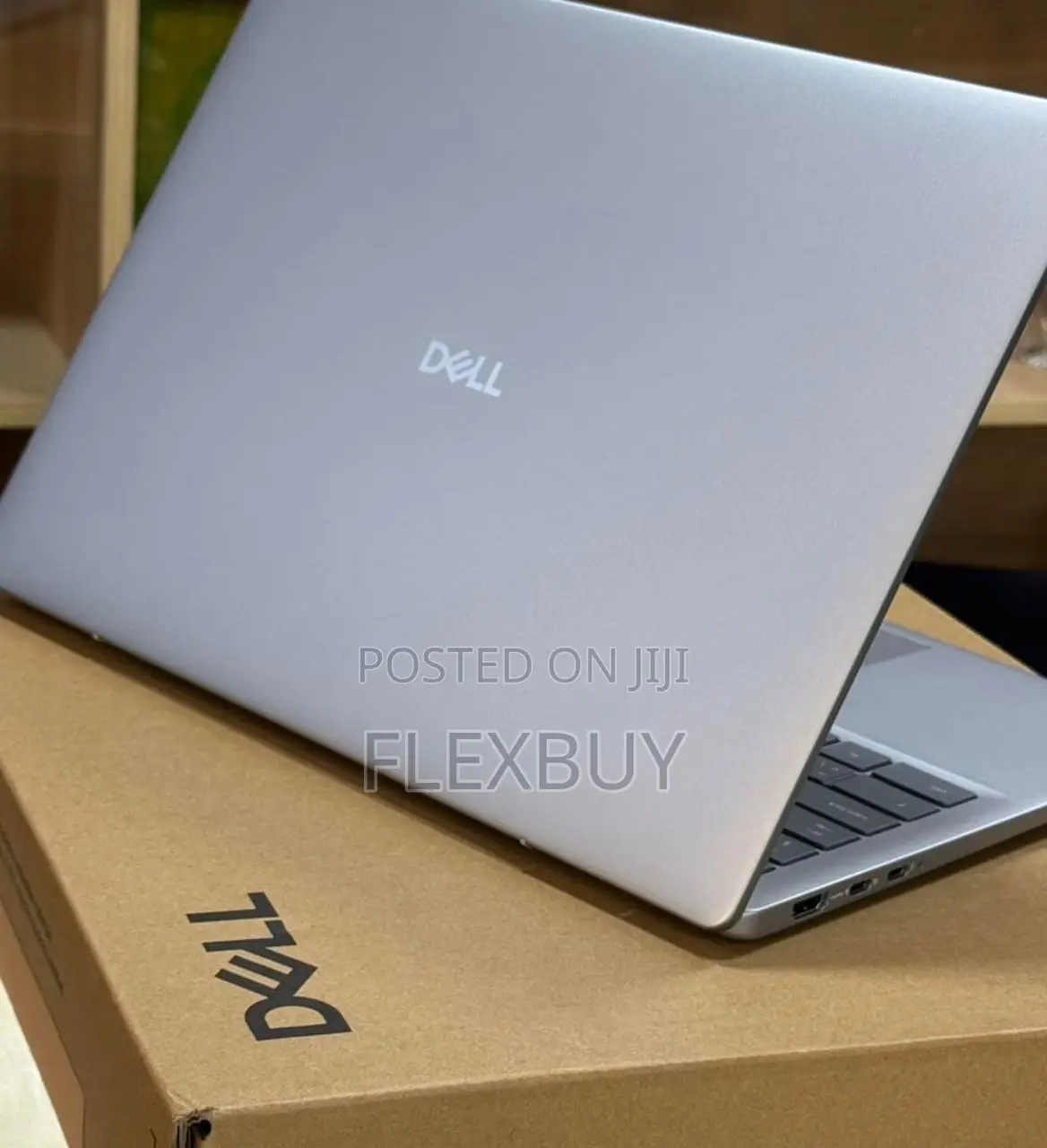 New Laptop Dell Precision 5560 32GB Intel Core i7 SSD 512GB