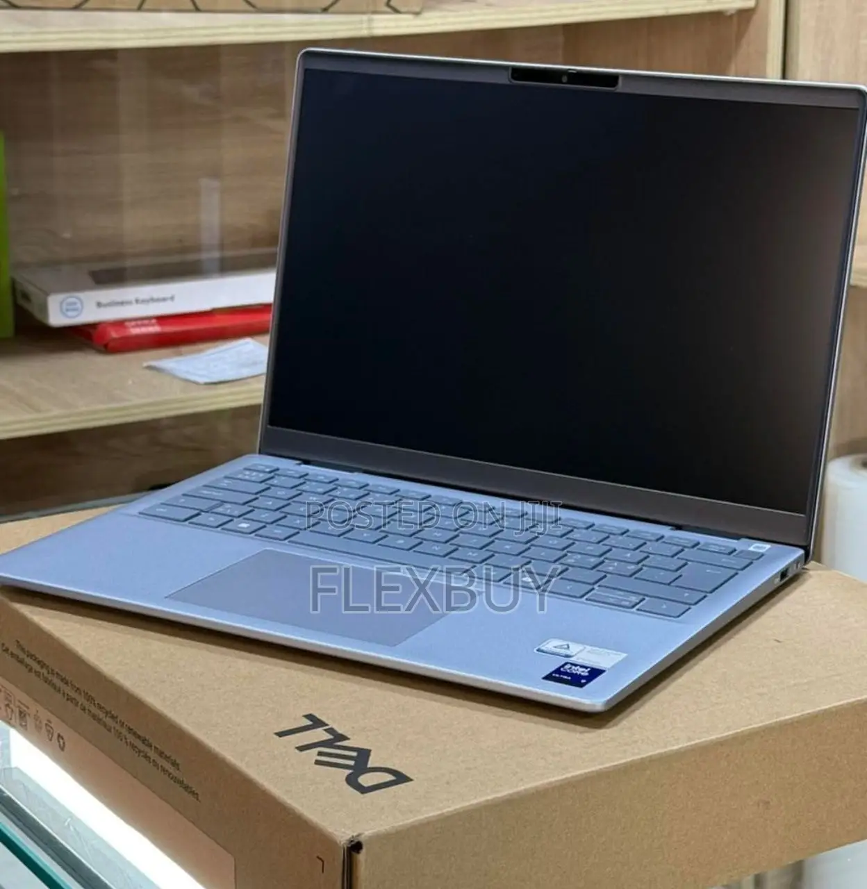 New Laptop Dell Precision 5560 32GB Intel Core i7 SSD 512GB