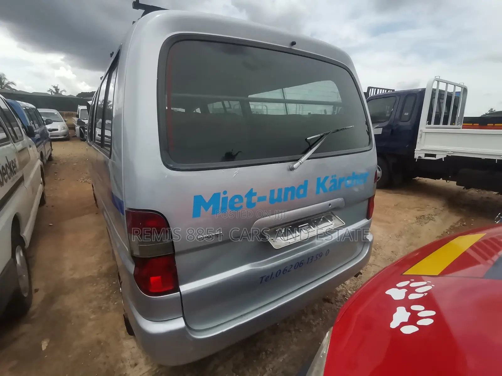 Toyota HiAce 2010 Silver