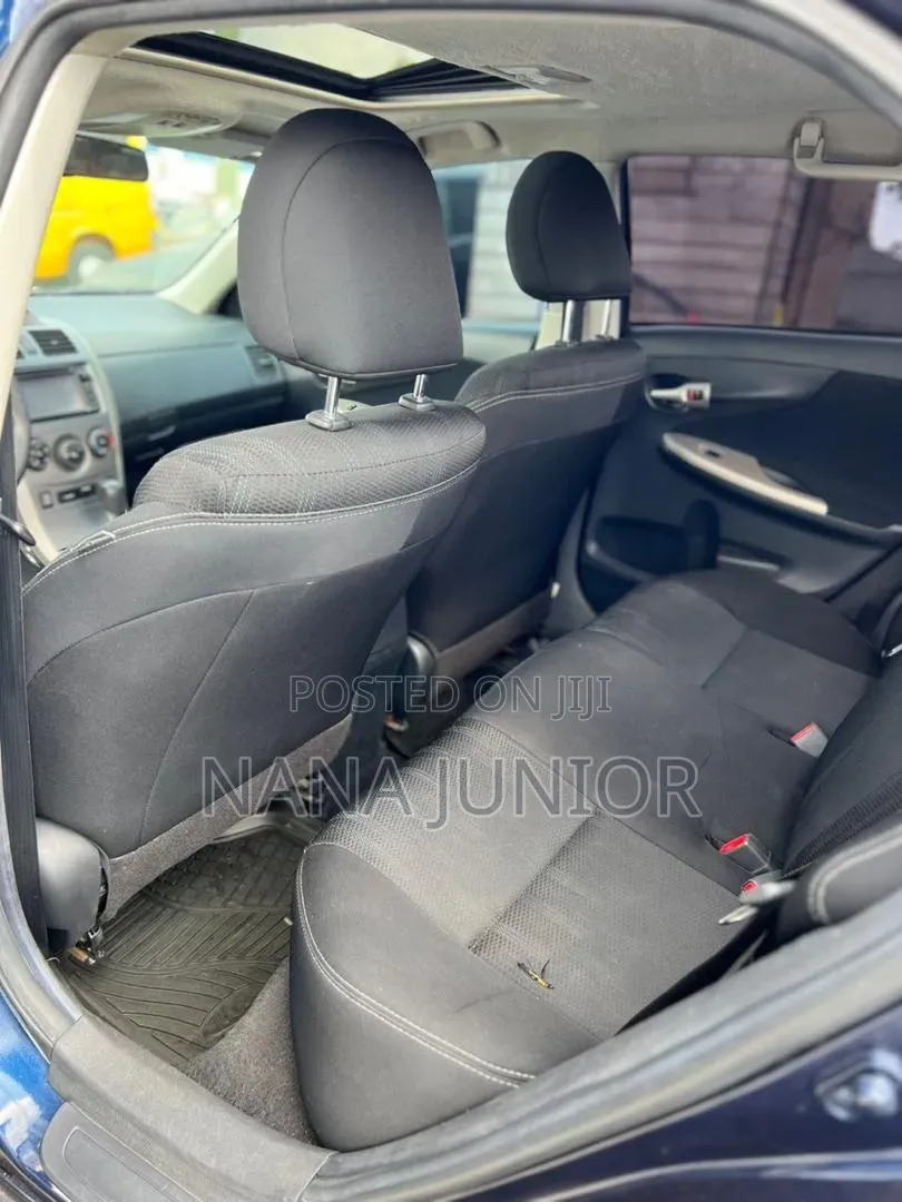 Toyota Corolla S 4dr Sedan (1.8L 4cyl 4A) 2013 Blue