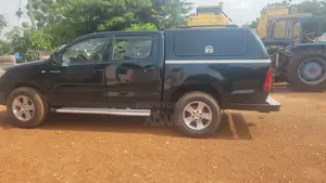 Toyota Hilux 2.5 D-4D 4X4 SRX 2010 Green