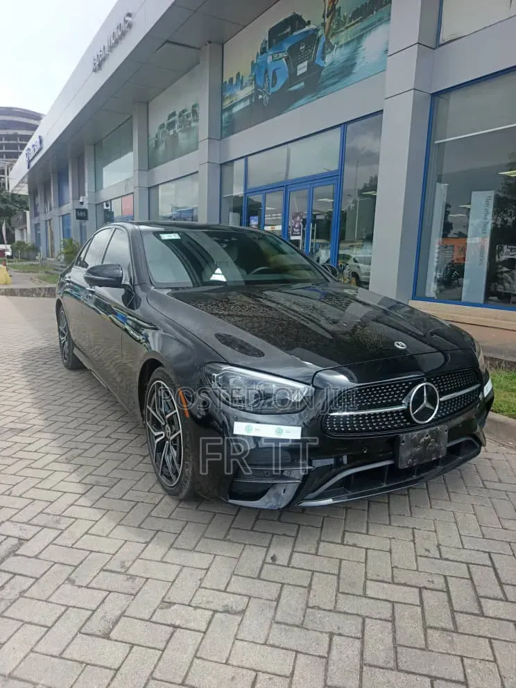 Mercedes-Benz E350 2023 Black