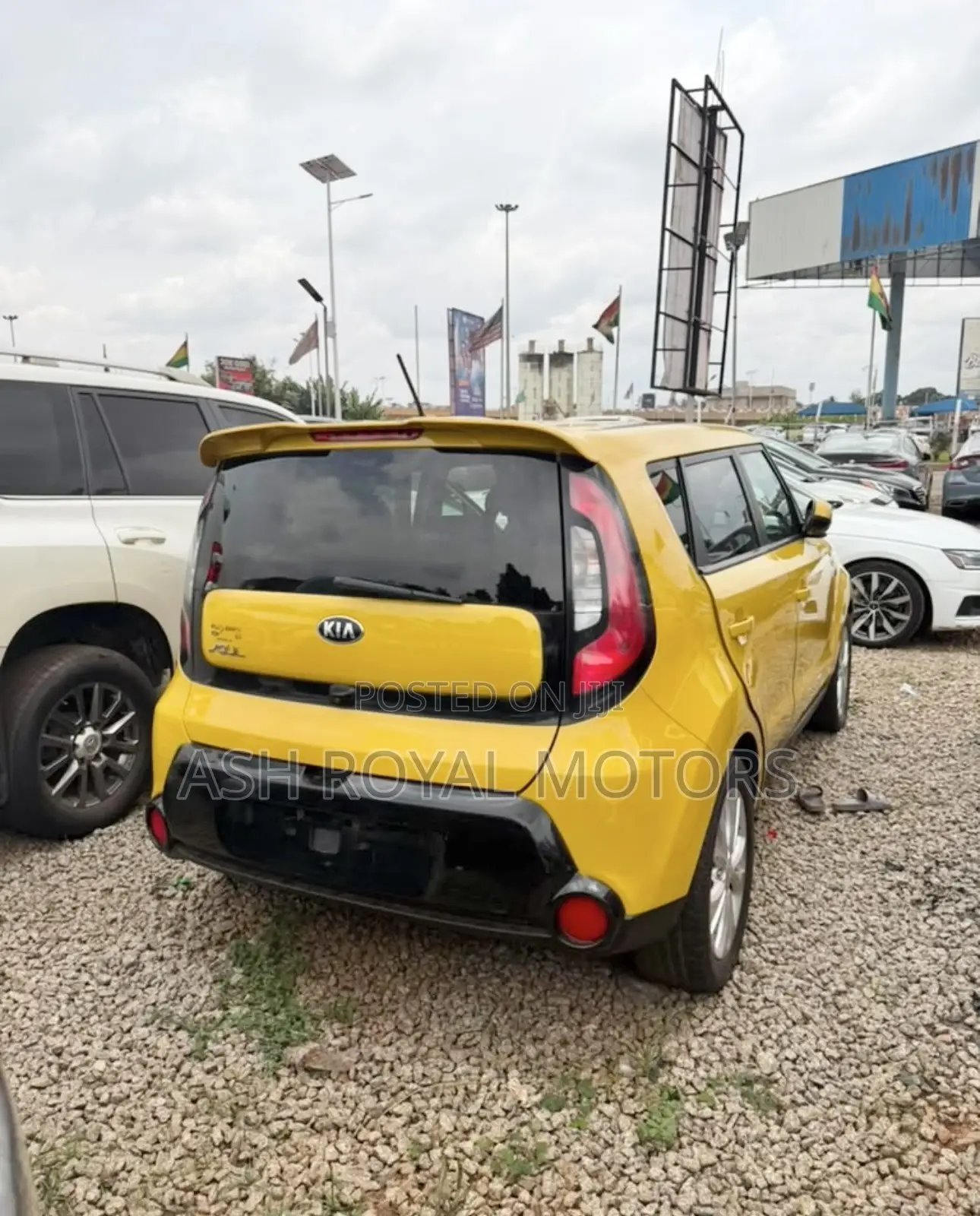 Kia Soul 2016 Yellow