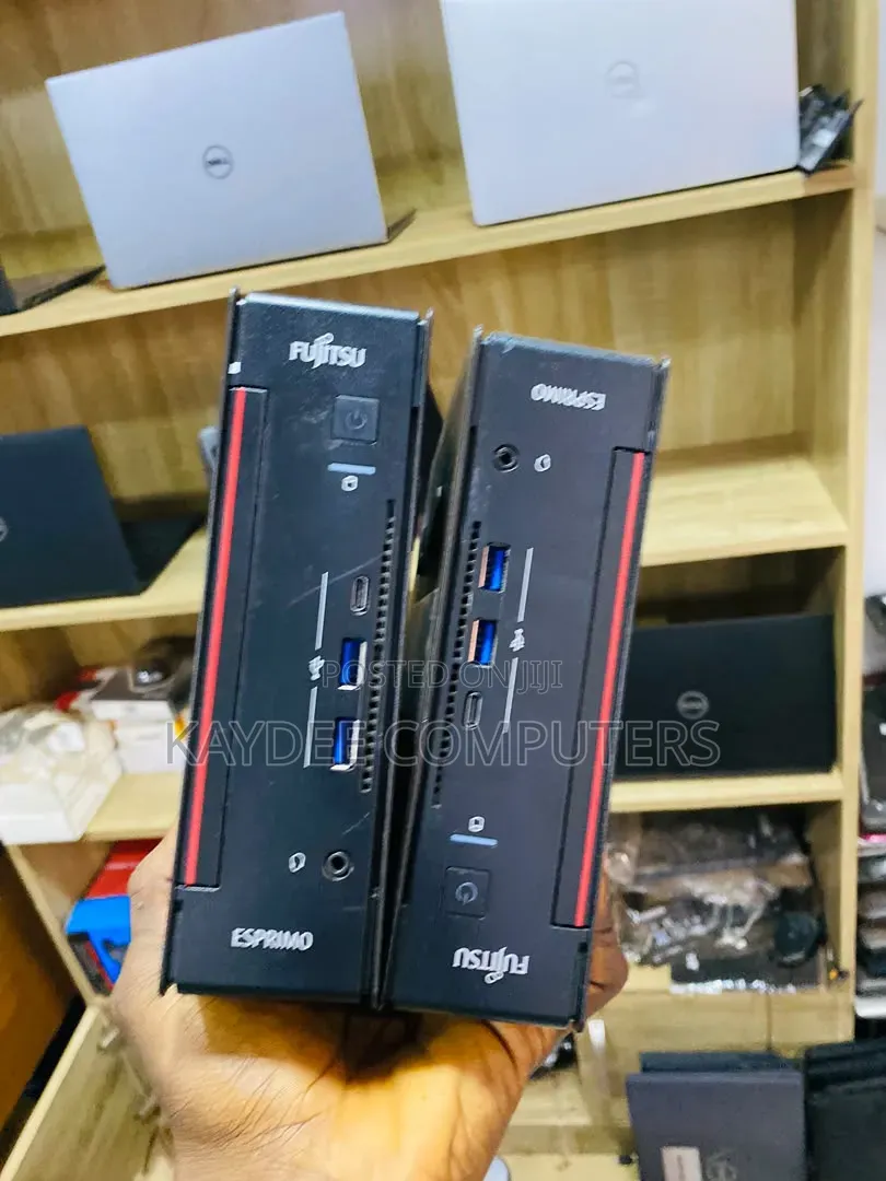 Desktop Computer Fujitsu 8GB Intel Core i5 SSD 256GB
