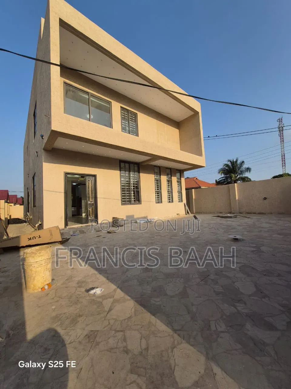 3bdrm Duplex in Shining Star Real, Accra Metropolitan for sale