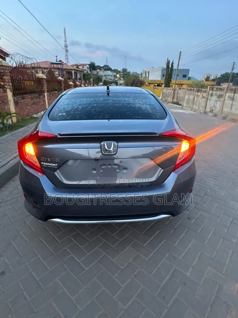 Honda Civic EX Sedan 2020 Gray