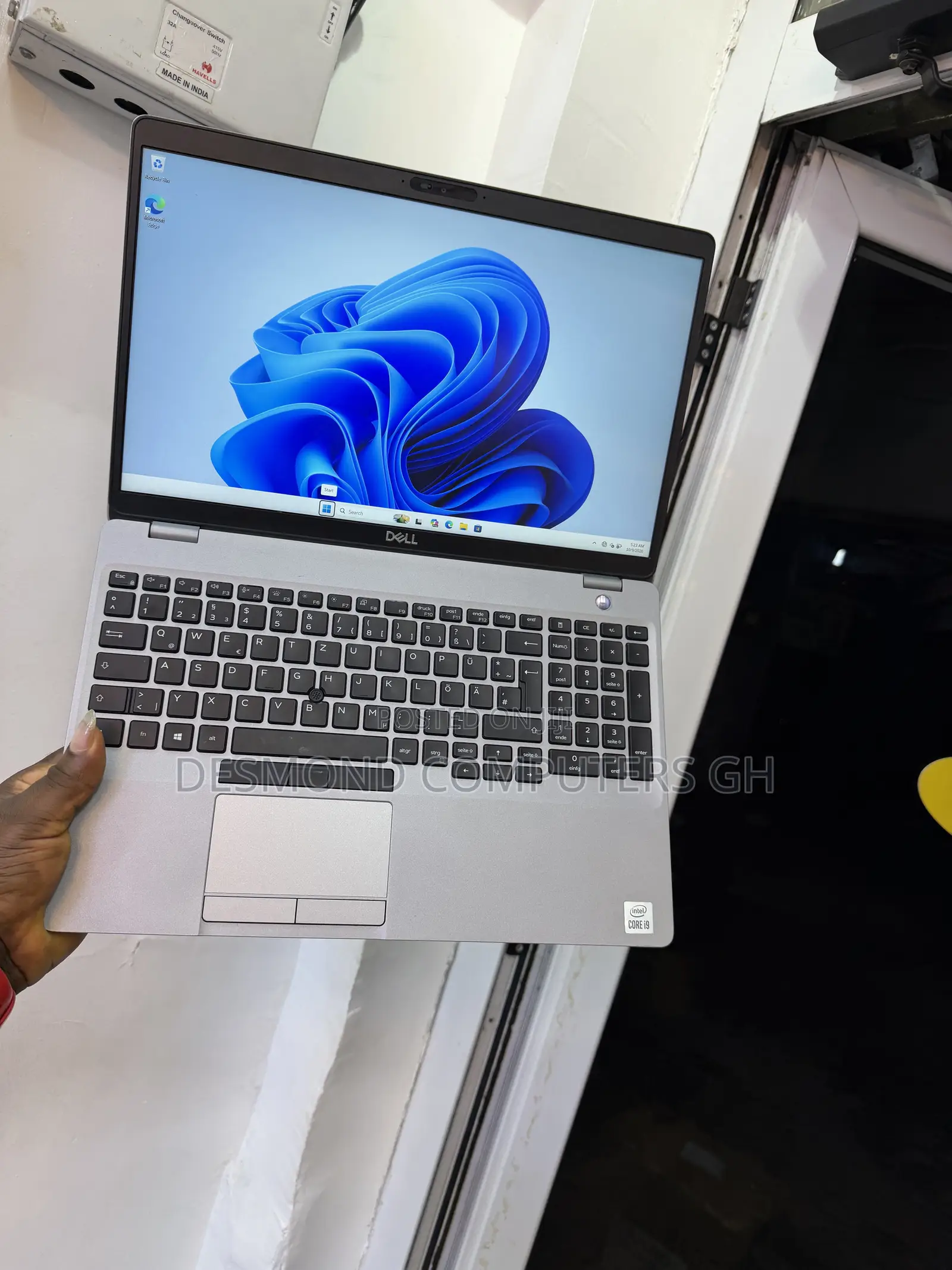 Laptop Dell Precision 15 3551 16GB Intel Core i9 SSD 256GB