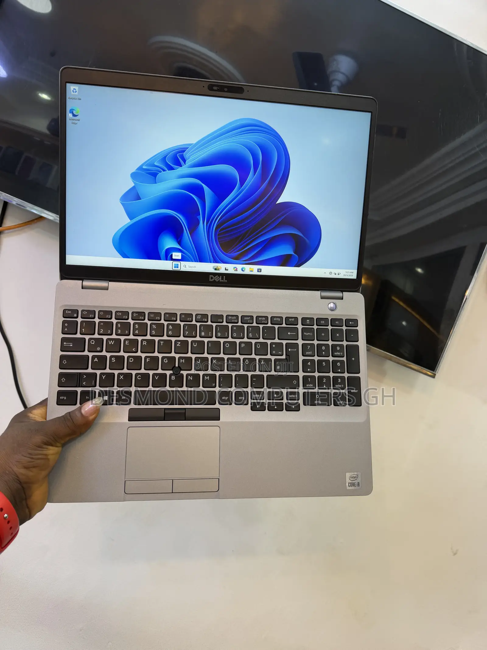 Laptop Dell Precision 15 3551 16GB Intel Core i9 SSD 256GB
