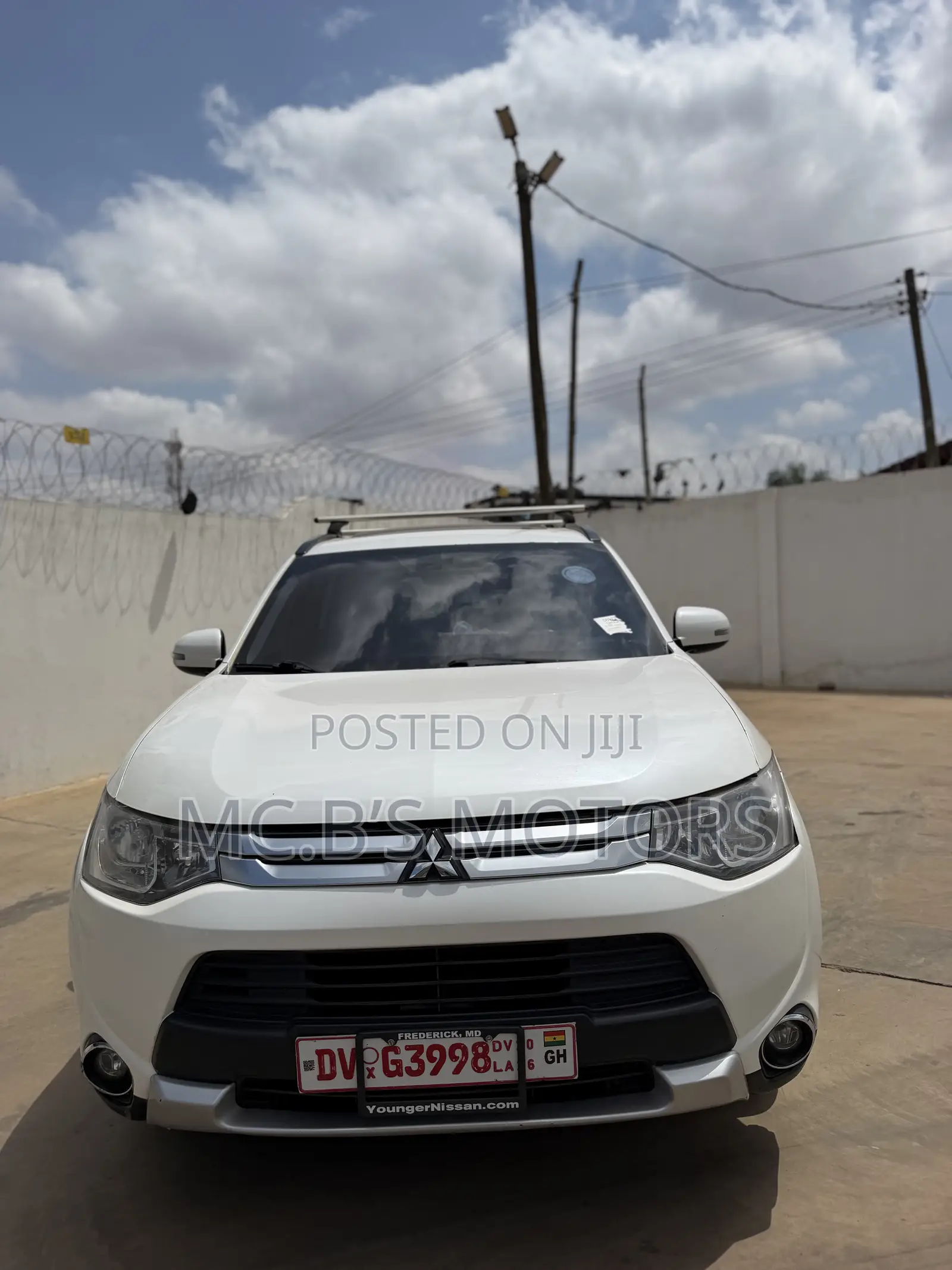 Mitsubishi Outlander 2016 White