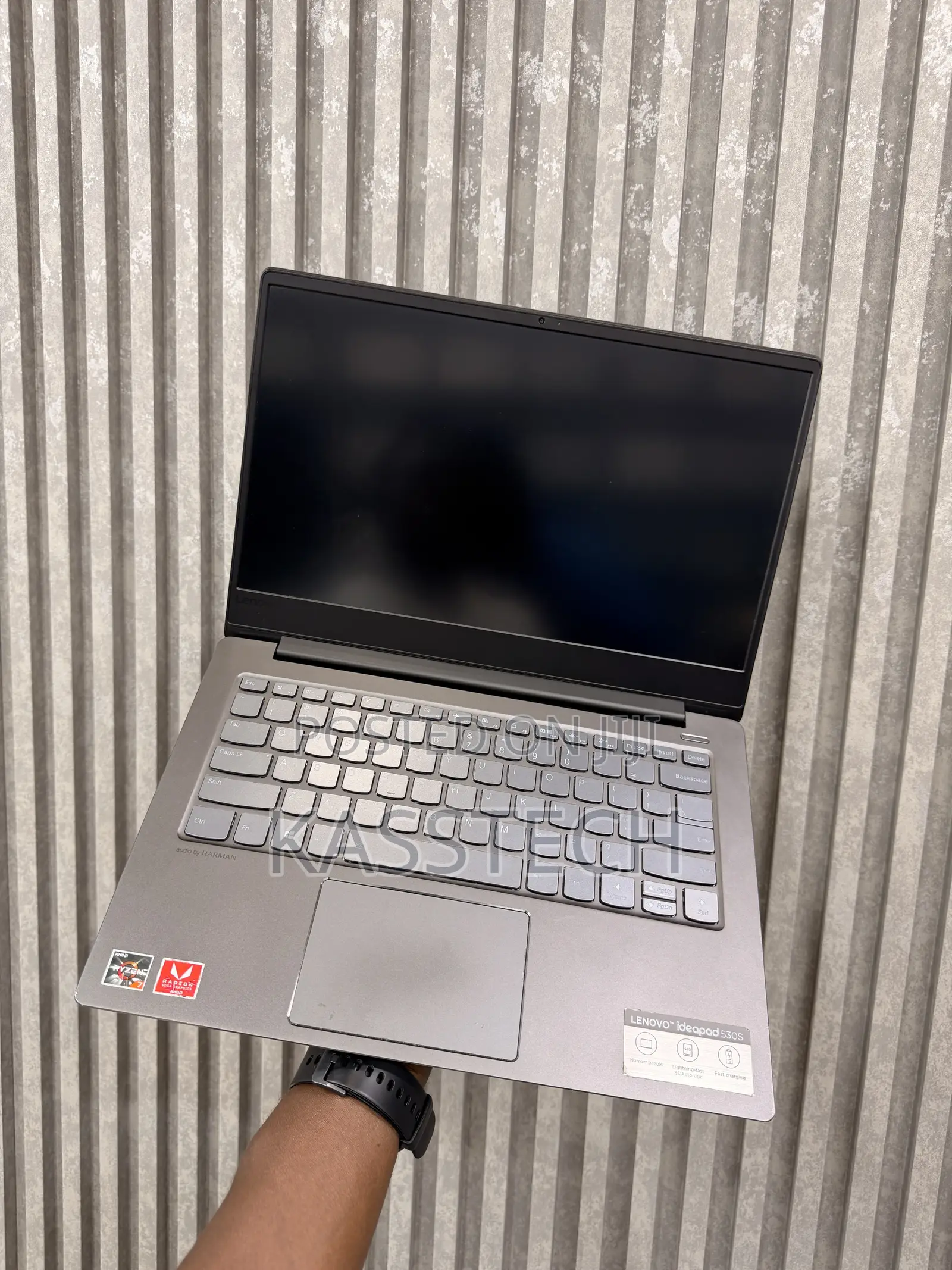 Laptop Lenovo IdeaPad 530S 8GB AMD Ryzen 7 SSD 256GB
