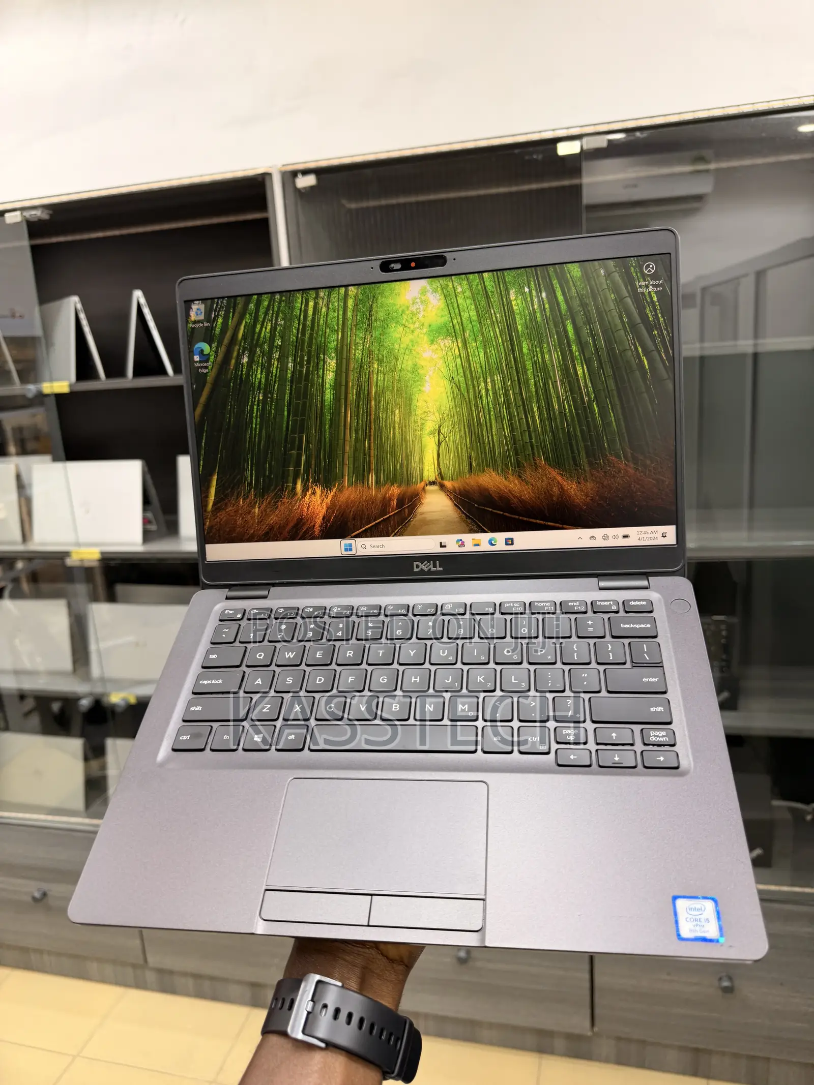 Laptop Dell Latitude 5300 8GB Intel Core i7 SSD 256GB