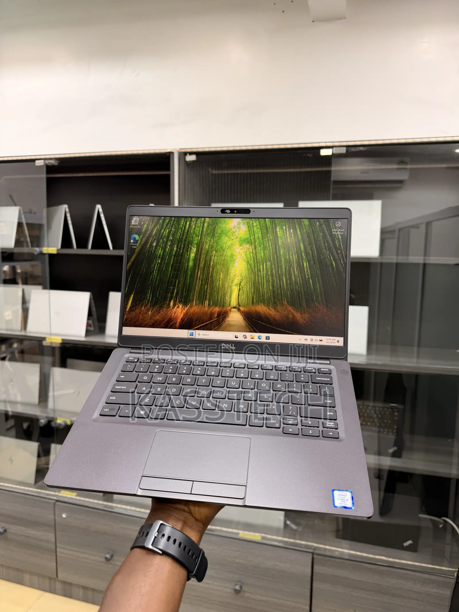 Laptop Dell Latitude 5300 8GB Intel Core i7 SSD 256GB