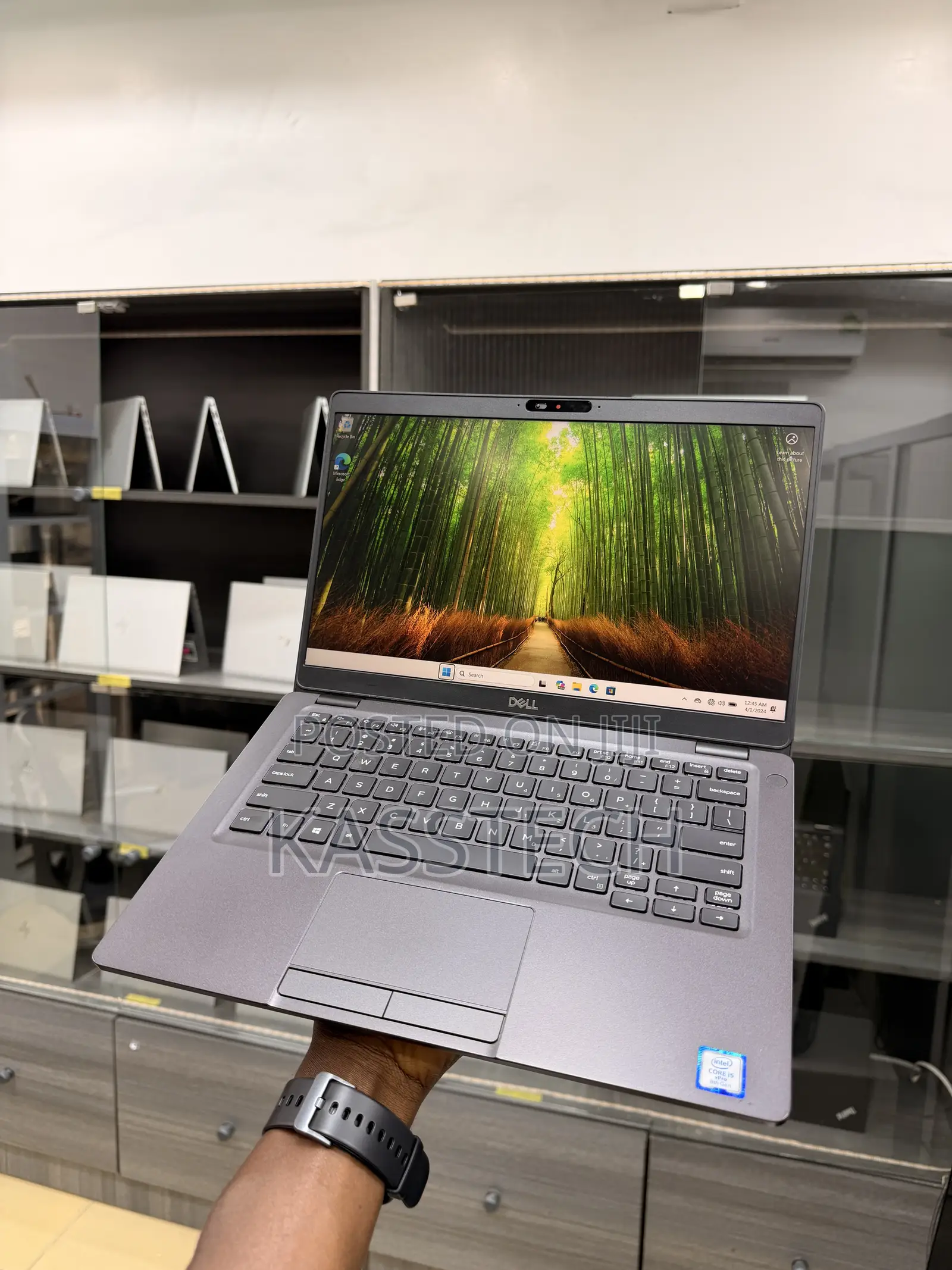 Laptop Dell Latitude 5300 8GB Intel Core i7 SSD 256GB