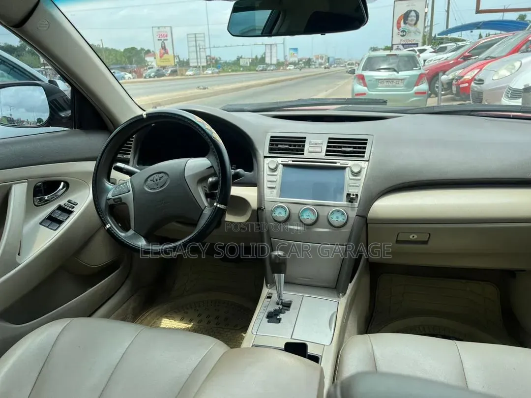 Toyota Camry 2010 Red