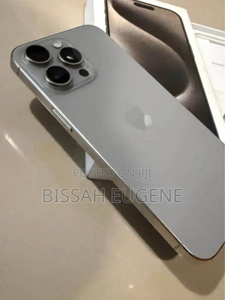 Apple iPhone 15 Pro Max 512 GB Gray