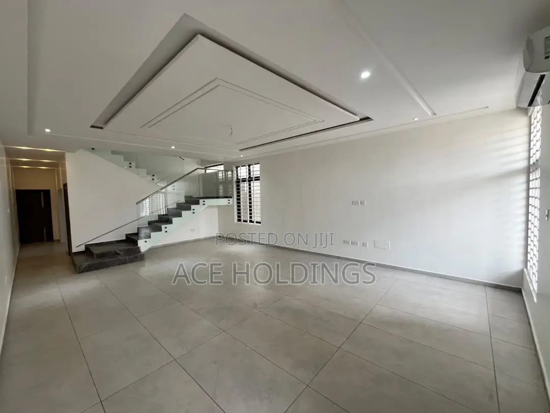 3bdrm Townhouse / Terrace in Adjiringanor, East Legon for rent