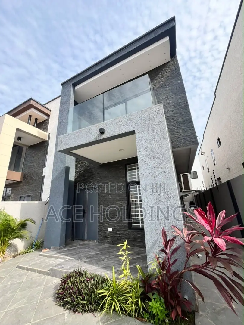 3bdrm Townhouse / Terrace in Adjiringanor, East Legon for rent