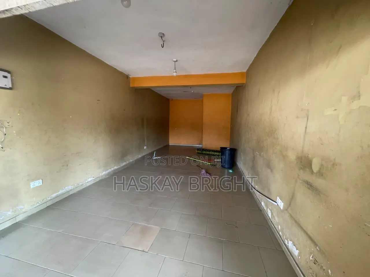 Roadside Shop for Rent at Awoshie Anya NIC