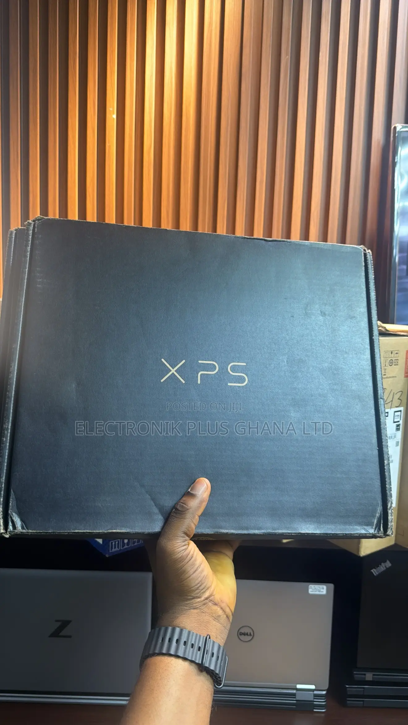 New Laptop Dell XPS 13 8GB Intel Core 5 SSD 512GB